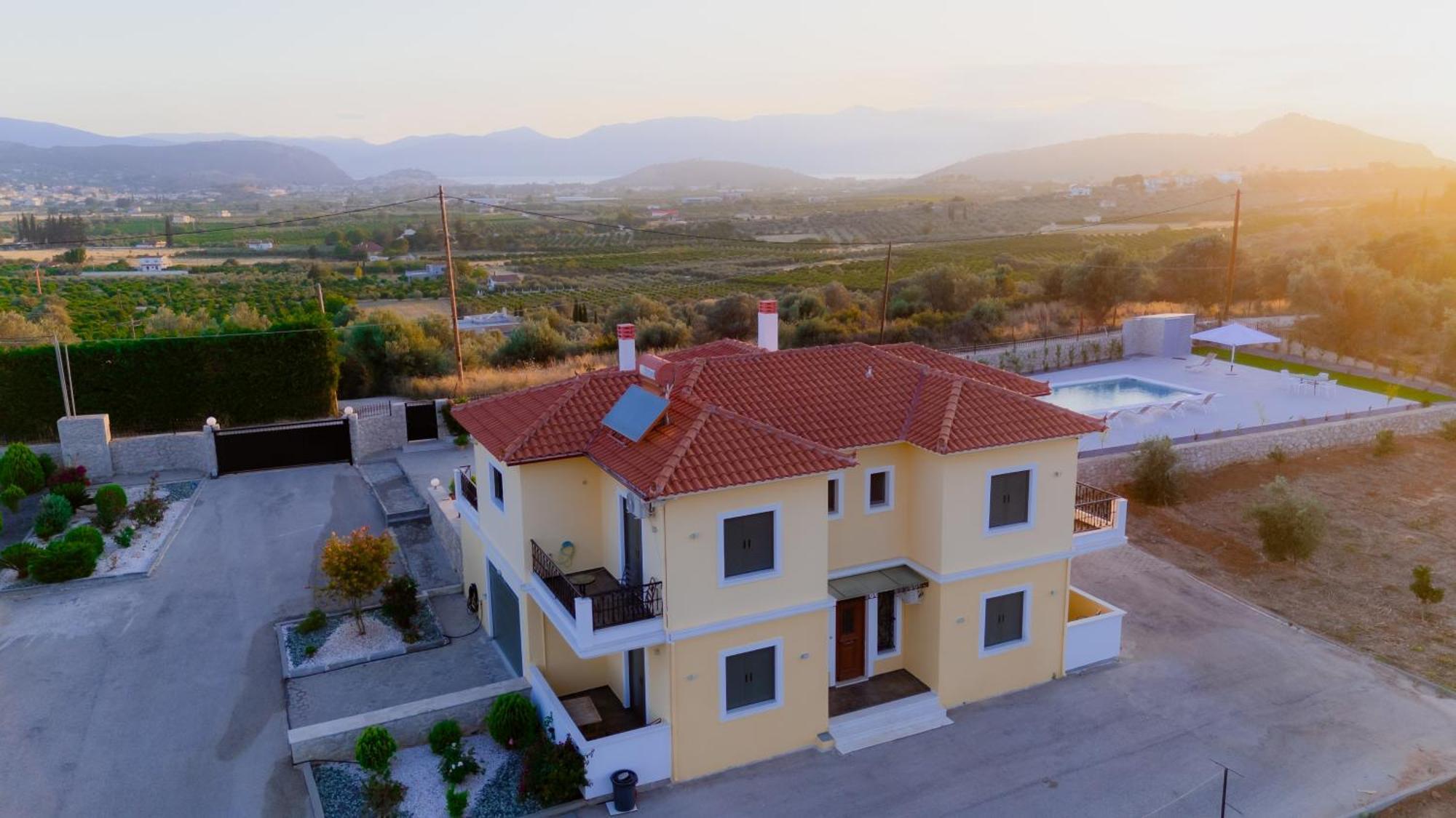 Villa Βίλλα Πηνελόπη Με Πισίνα Σε Ιδιωτικό Λόφο Με Θέα Nafplio Exterior foto